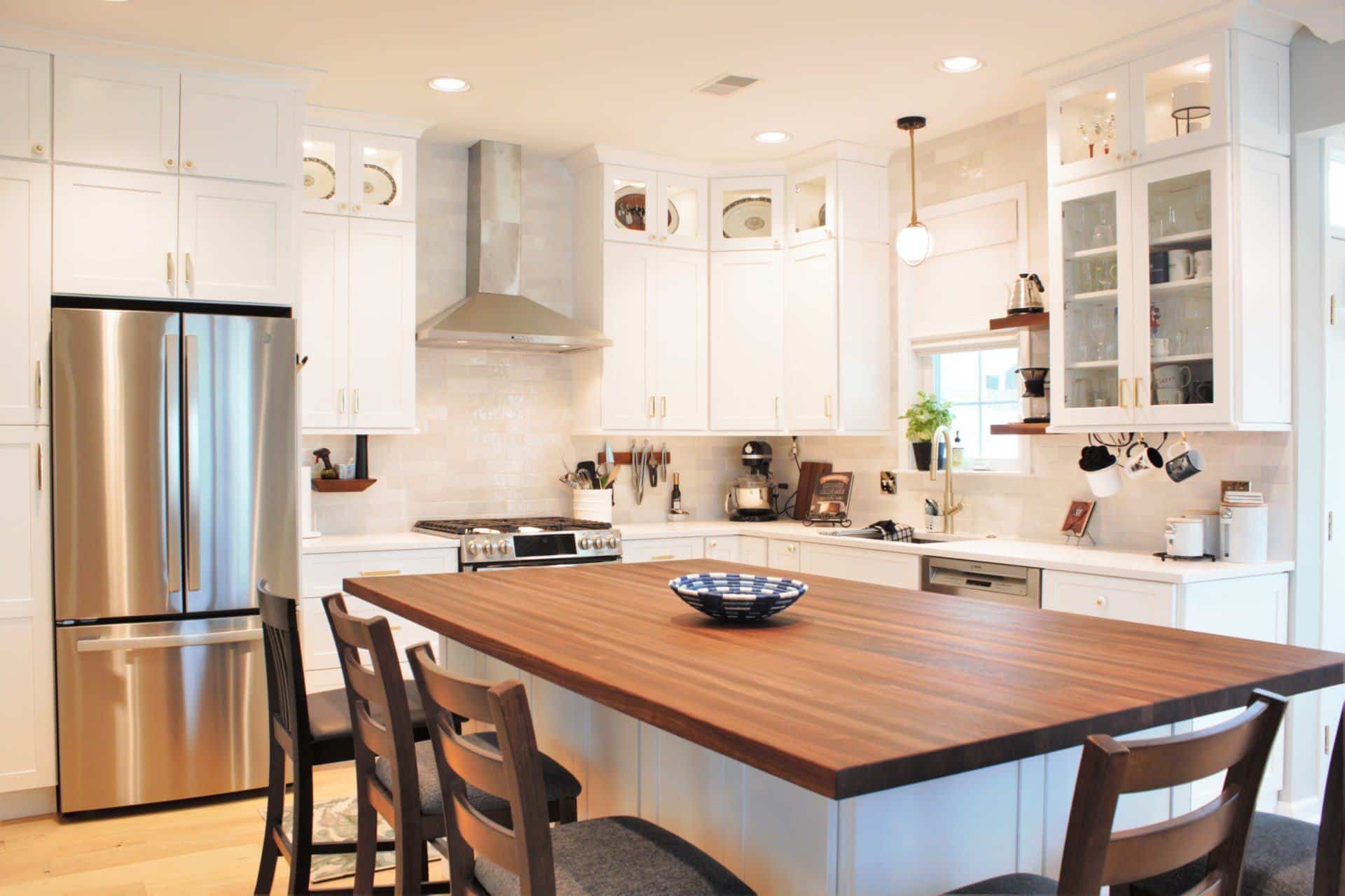 White Kitchen Cabinet Hardware Ideas - Kountry Kraft