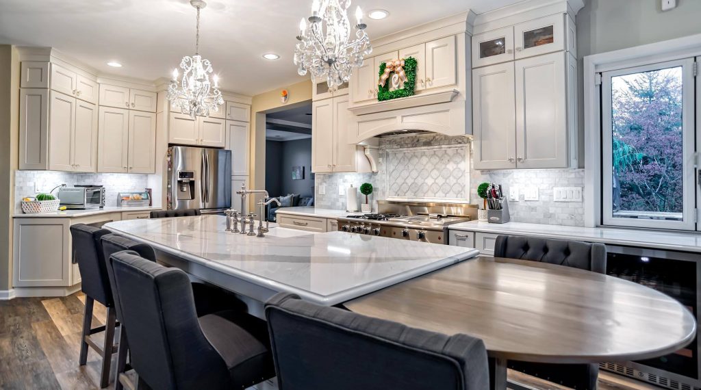 Kitchen designed by Main Line Kitchen Design in Cherry Hill, NJ using Fabuwood cabinetry